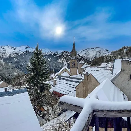Le Du Village - Parking Chalet