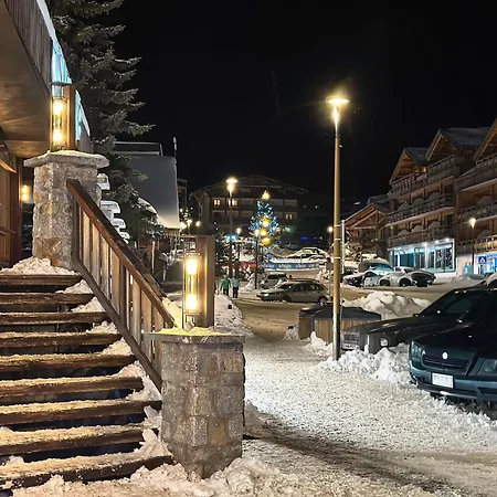 Le Du Village - Parking Huez